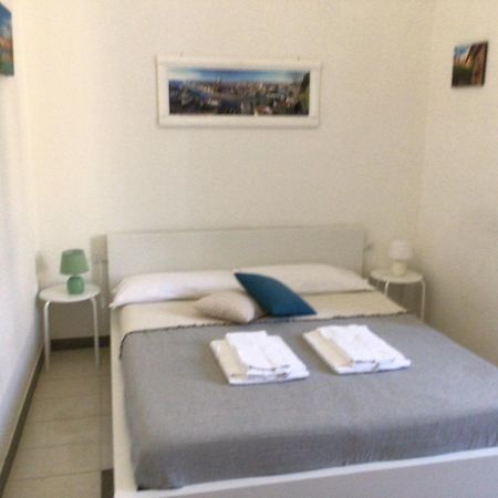 A Due Passi Da Giulietta-Casa Montecchi Верона Экстерьер фото