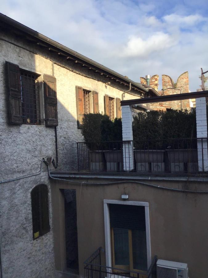 A Due Passi Da Giulietta-Casa Montecchi Верона Экстерьер фото
