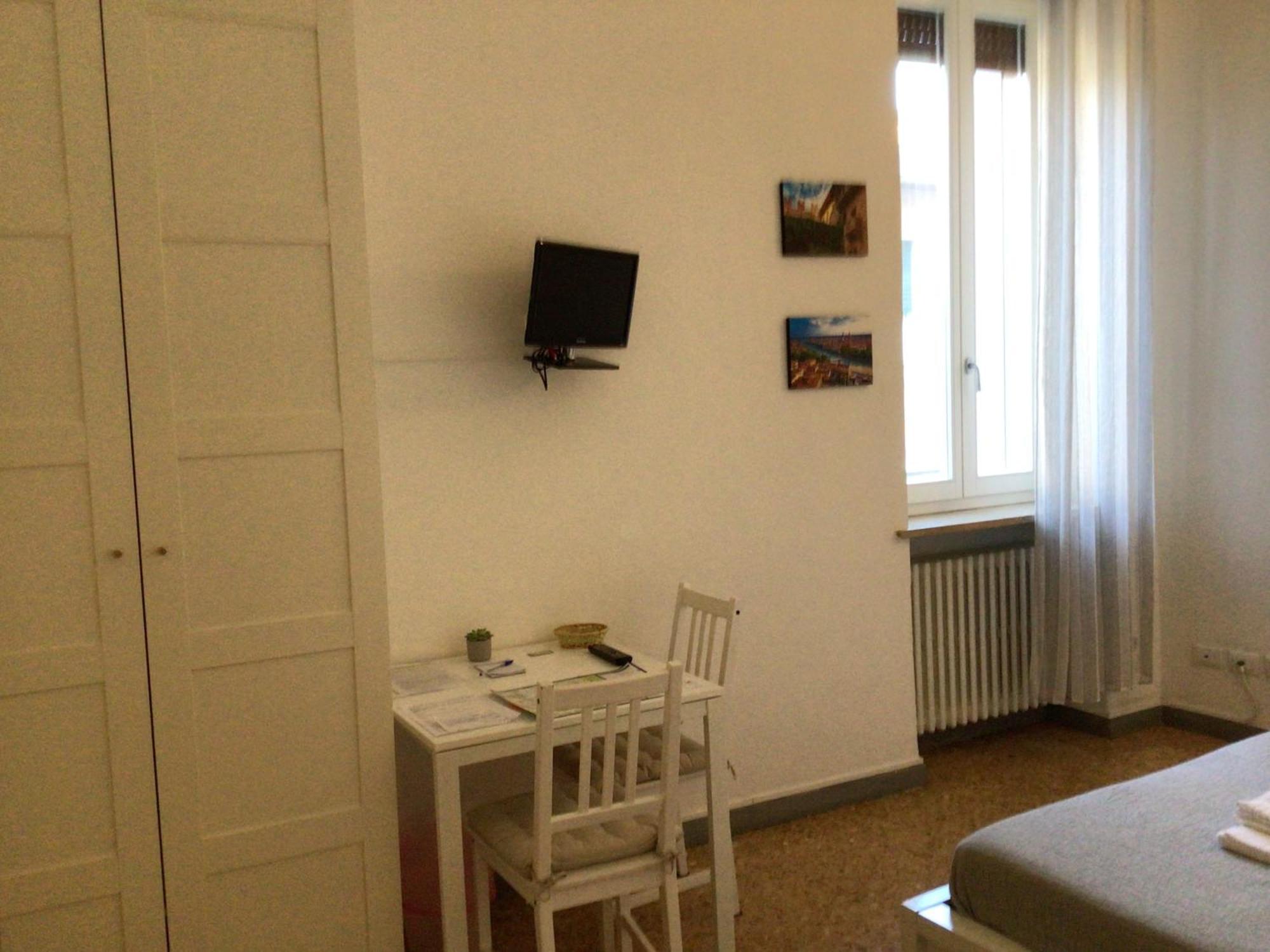 A Due Passi Da Giulietta-Casa Montecchi Верона Экстерьер фото